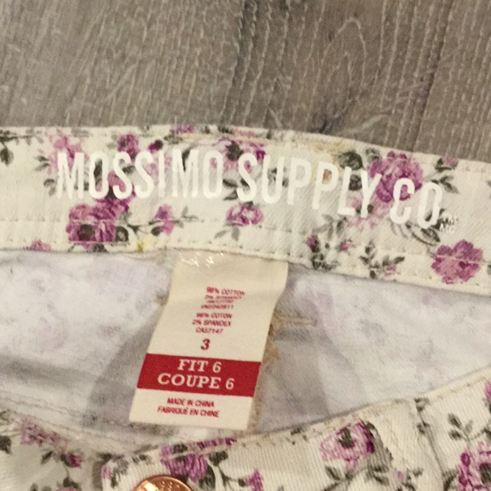 🌸 Mossimo Supply Co.~~Skinny Jeans~~🌸 - Picture 4 of 6